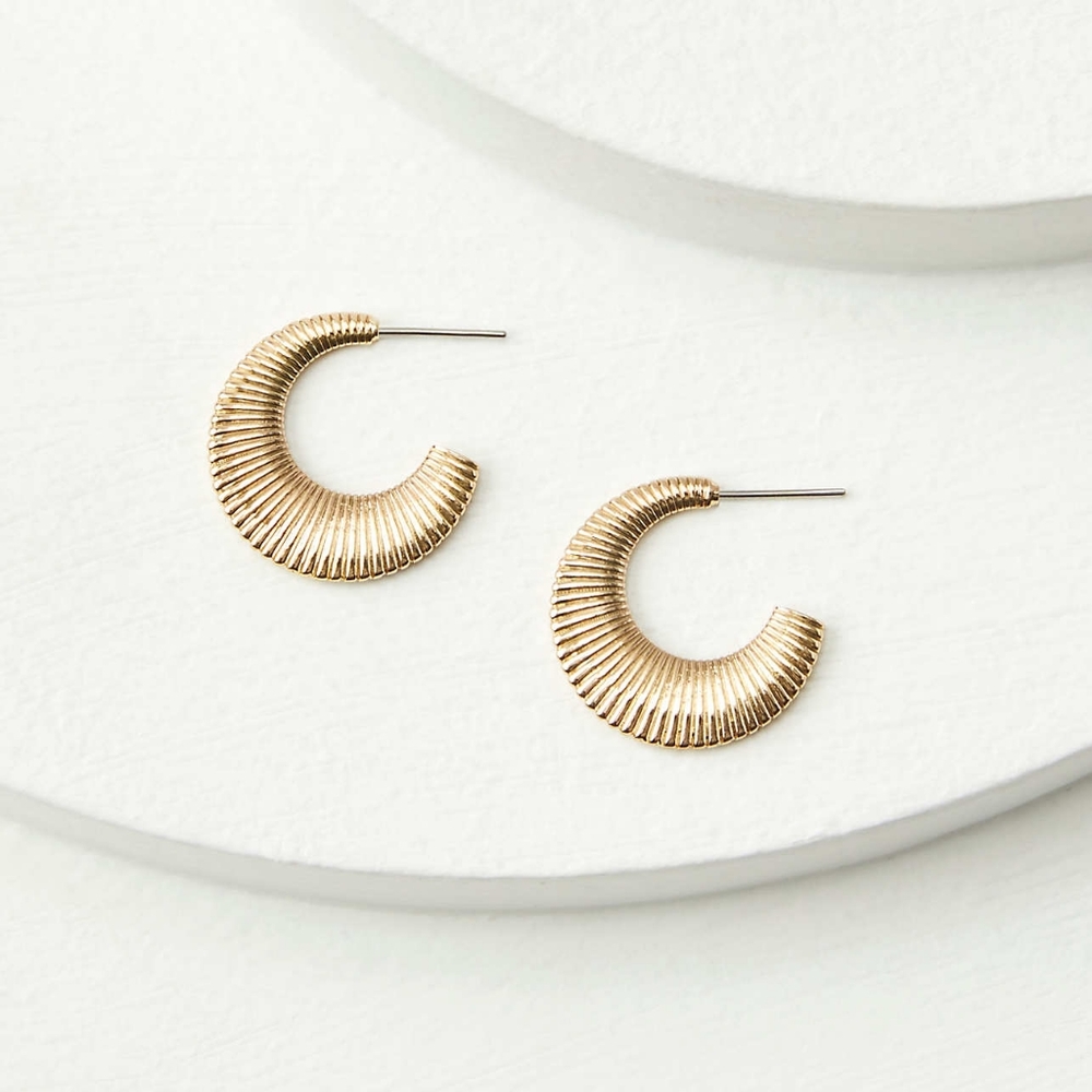 Ribbed Flat Hoop Earrings